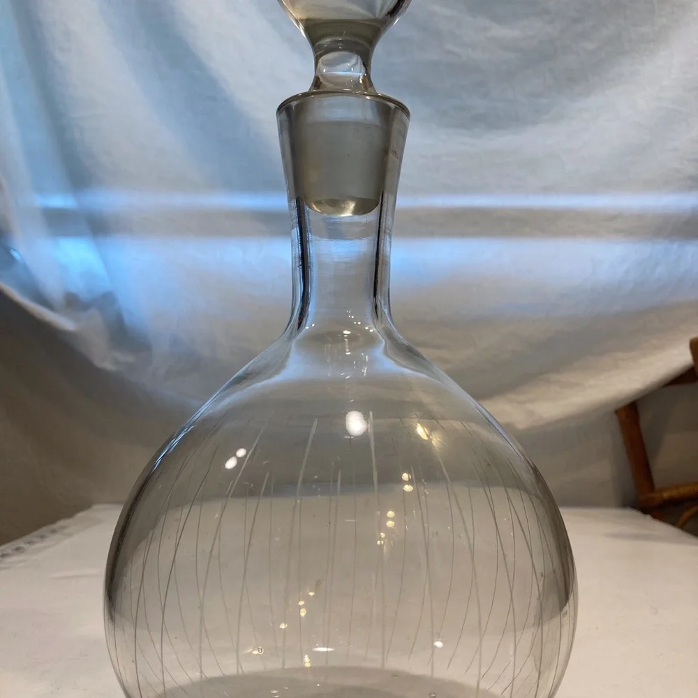 Bulbous Wine Decanter Stripes Bulbous Stopper Crystal Heavy Wide Base No Chips